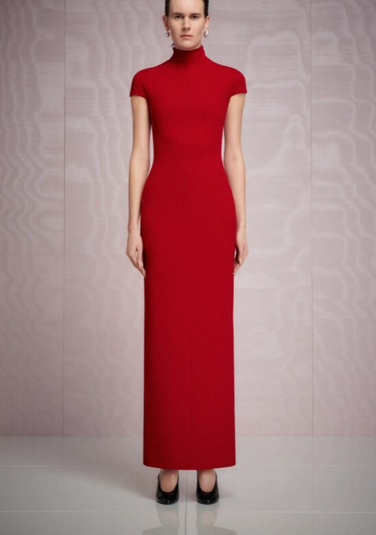 赤色のドレス